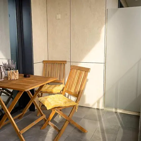 Cozy 1-bedroom With Sea View & Parking By Flat Mаnаger Апартамент *