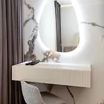 Cozy 1-bedroom With Sea View & Parking By Flat Mаnаger