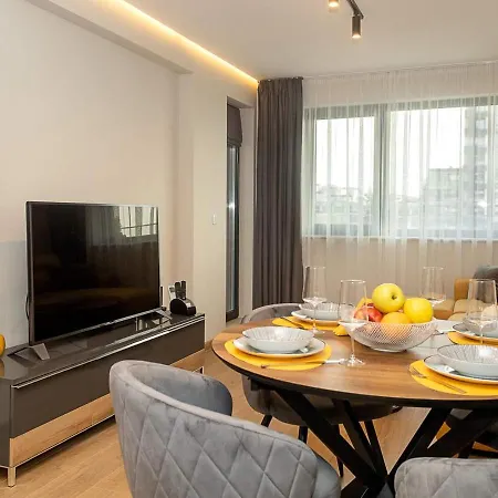 Apartmán Cozy 1-bedroom With Sea View & Parking By Flat Mаnаger