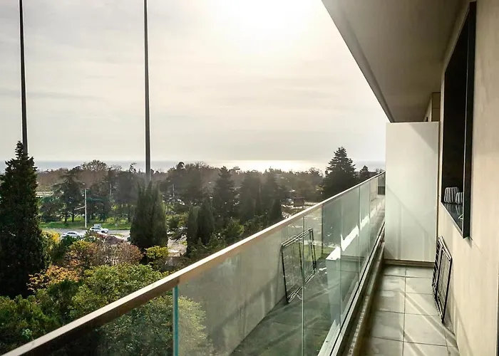 Διαμέρισμα Cozy 1-bedroom With Sea View & Parking By Flat Mаnаger Βάρνα