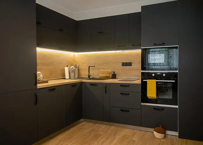 Cozy 1-bedroom With Sea View & Parking By Flat Mаnаger * Βάρνα